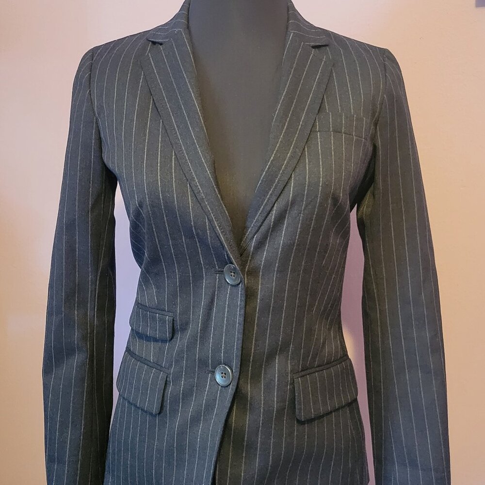 GAP Women's Navy-Blue Pin Stripe Blazer size 0